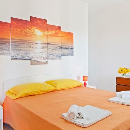 Focallo Seaside Holiday Flat Santa Maria Del Focallo Exterior foto